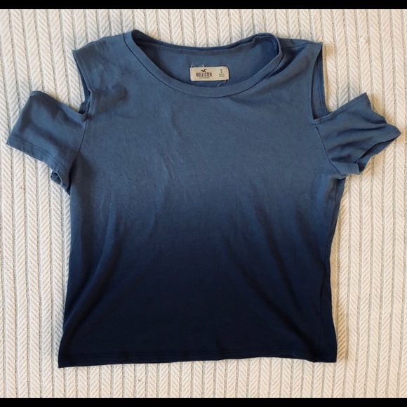Hollister Tops - Hollister Crop Top